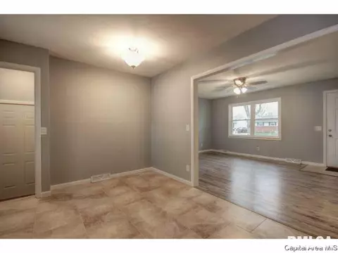 2553 Sandgate Rd, Springfield, IL 62702 photo 13