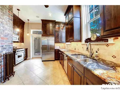 1630 S Wiggins Ave, Springfield, IL 62704 photo 4