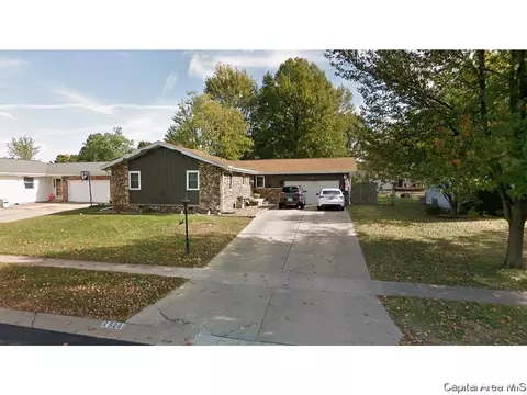2528 Delaware Dr, Springfield, IL 62702 photo 4