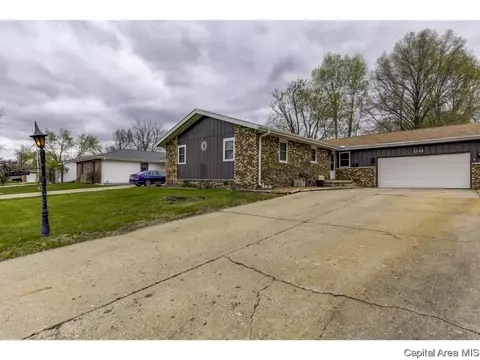 2528 Delaware Dr, Springfield, IL 62702 photo 6