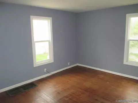 1215 N Bond St, Springfield, IL 62702 photo 5