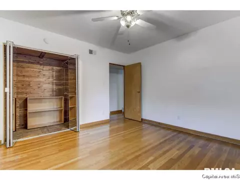 2141 Marland, Springfield, IL 62702 photo 10