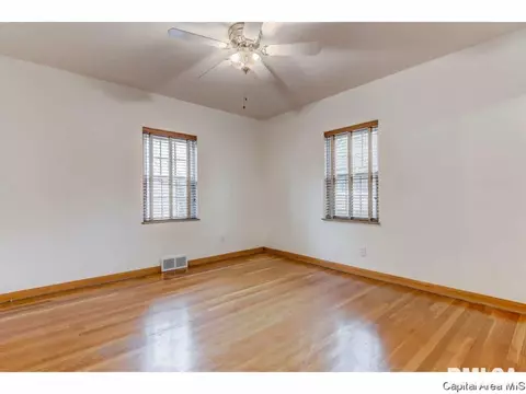 2141 Marland, Springfield, IL 62702 photo 11