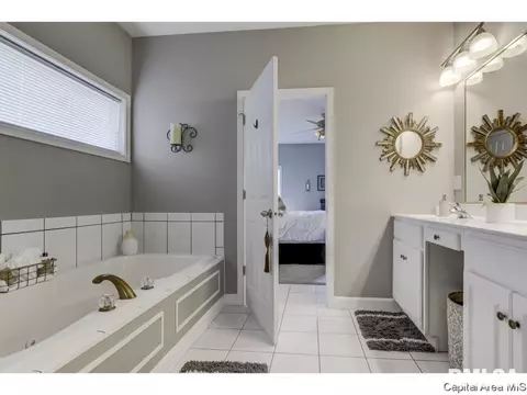 1605 Old Ivy Dr, Springfield, IL 62711 photo 18