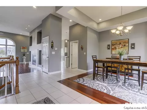 1605 Old Ivy Dr, Springfield, IL 62711 photo 3