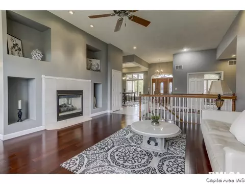 1605 Old Ivy Dr, Springfield, IL 62711 photo 9