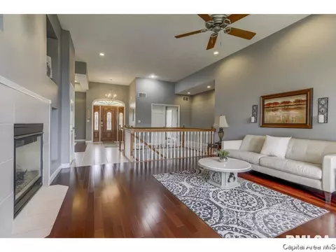 1605 Old Ivy Dr, Springfield, IL 62711 photo 6