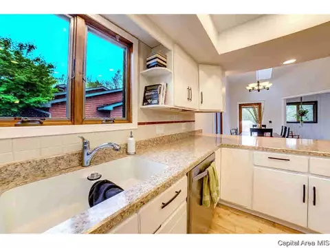 309 Thames River Rd, Springfield, IL 62711 photo 6