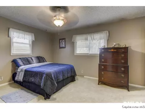 33 Claymont, Springfield, IL 62704 photo 8