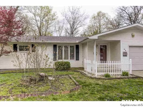 33 Claymont, Springfield, IL 62704 photo 1