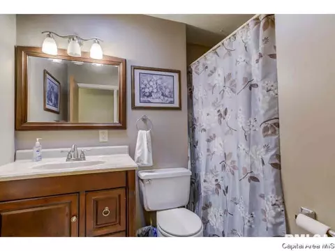 33 Claymont, Springfield, IL 62704 photo 9