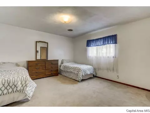33 Claymont, Springfield, IL 62704 photo 12
