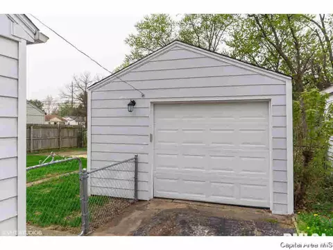 1605 N 20th St, Springfield, IL 62702 photo 17
