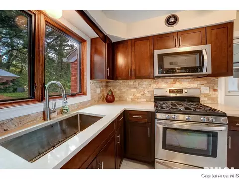 2009 Greenbriar Rd, Springfield, IL 62704 photo 14