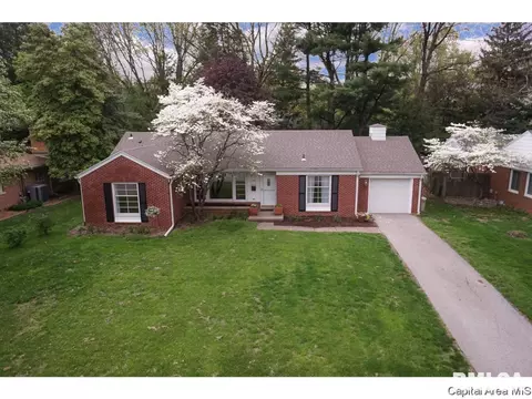 2009 Greenbriar Rd, Springfield, IL 62704 photo 1