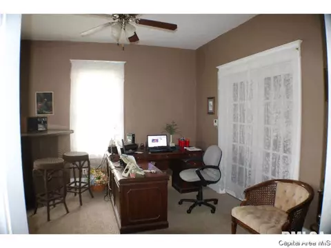 2113 N 17th, Springfield, IL 62702 photo 5