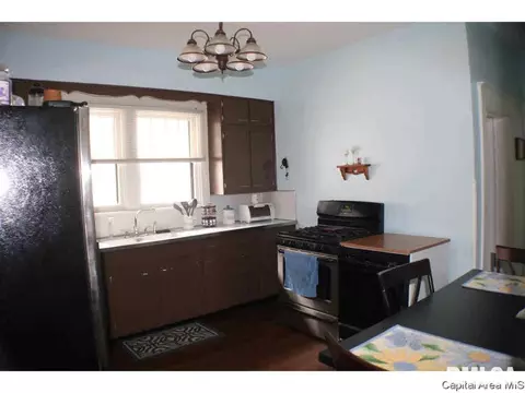 2113 N 17th, Springfield, IL 62702 photo 9