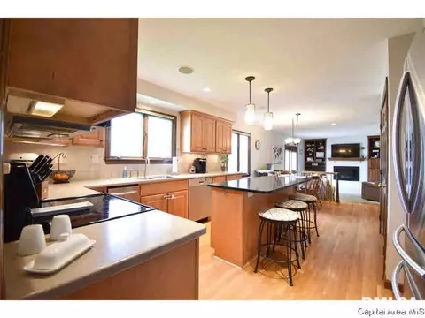 28 Crusaders Rd Springfield Rd, Springfield, IL 62704 photo 5