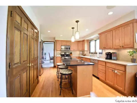 28 Crusaders Rd Springfield Rd, Springfield, IL 62704 photo 6