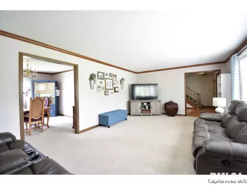 28 Crusaders Rd Springfield Rd, Springfield, IL 62704 photo 2