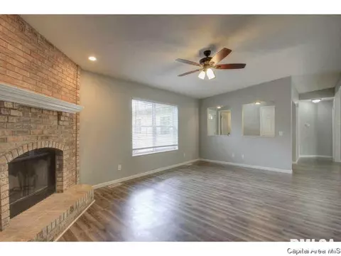 4088 Thornbrook, Springfield, IL 62711 photo 6