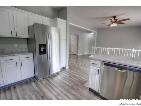4088 Thornbrook, Springfield, IL 62711 photo 19
