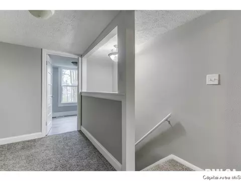 111 W Cedar St, Springfield, IL 62704 photo 21