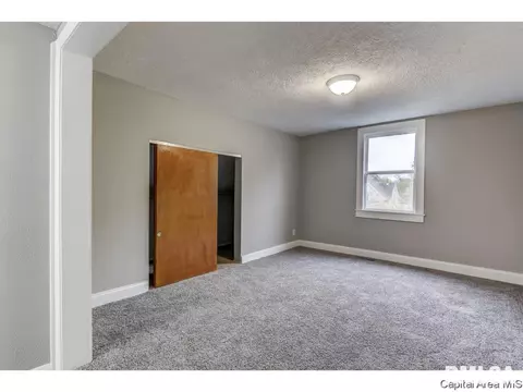 111 W Cedar St, Springfield, IL 62704 photo 25