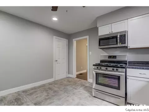 111 W Cedar St, Springfield, IL 62704 photo 10