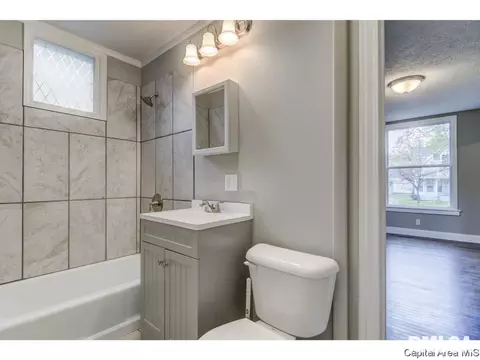 111 W Cedar St, Springfield, IL 62704 photo 14
