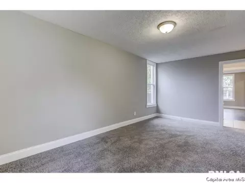 111 W Cedar St, Springfield, IL 62704 photo 13