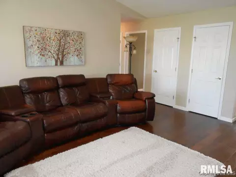 6701 Preston, Springfield, IL 62711 photo 2