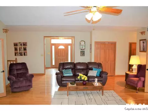 2512 Shawnee Dr, Springfield, IL 62702 photo 8