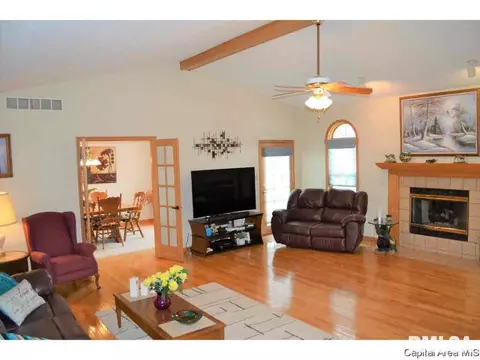 2512 Shawnee Dr, Springfield, IL 62702 photo 4