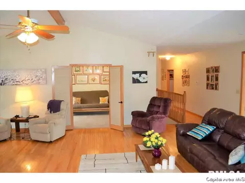 2512 Shawnee Dr, Springfield, IL 62702 photo 7