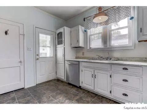 917 S State, Springfield, IL 62704 photo 11