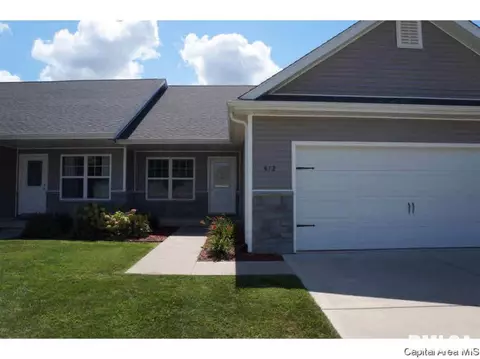 412 E Spruce St, Chatham, IL 62629 photo 2