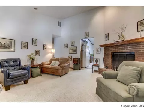 123 Calvin, Springfield, IL 62704 photo 2