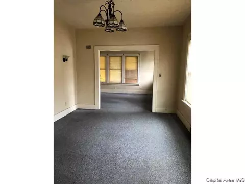 117 N Illinois St, Springfield, IL 62702 photo 3