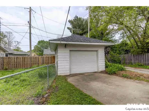 1033 S Walnut, Springfield, IL 62704 photo 7