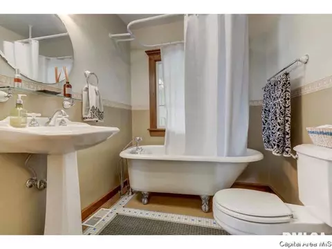 1033 S Walnut, Springfield, IL 62704 photo 8