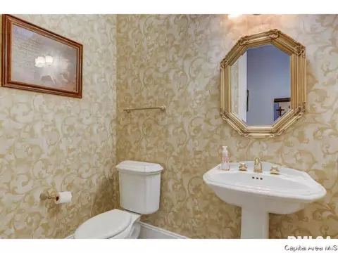 3404 Embassy Rd, Springfield, IL 62711 photo 17