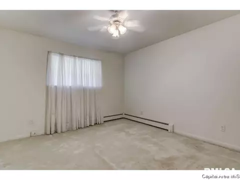 1220 Bruns, Springfield, IL 62702 photo 17