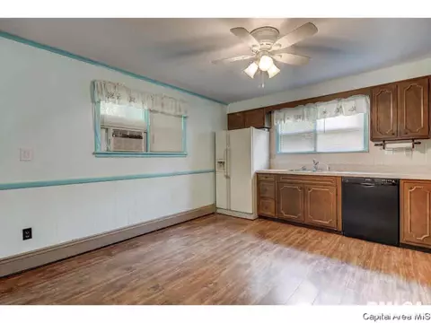 1220 Bruns, Springfield, IL 62702 photo 9