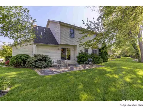 1813 Tremont Dr, Springfield, IL 62711 photo 6
