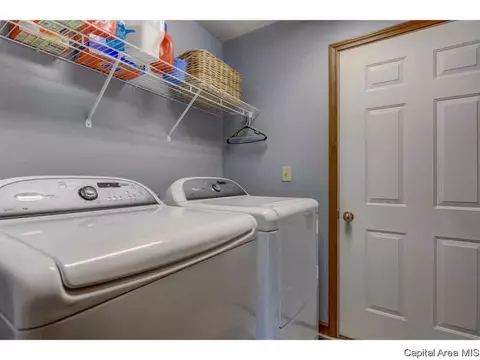 1813 Tremont Dr, Springfield, IL 62711 photo 22