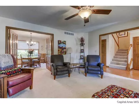 1813 Tremont Dr, Springfield, IL 62711 photo 9
