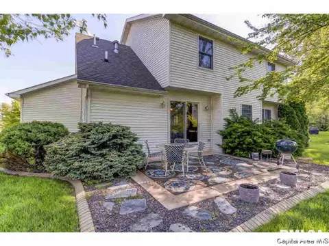 1813 Tremont Dr, Springfield, IL 62711 photo 5