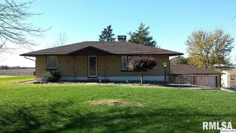 334 S Wilson, Mendon, IL 62351 photo 1