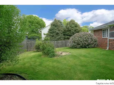 3013 Turning Mill Dr, Springfield, IL 62704 photo 3